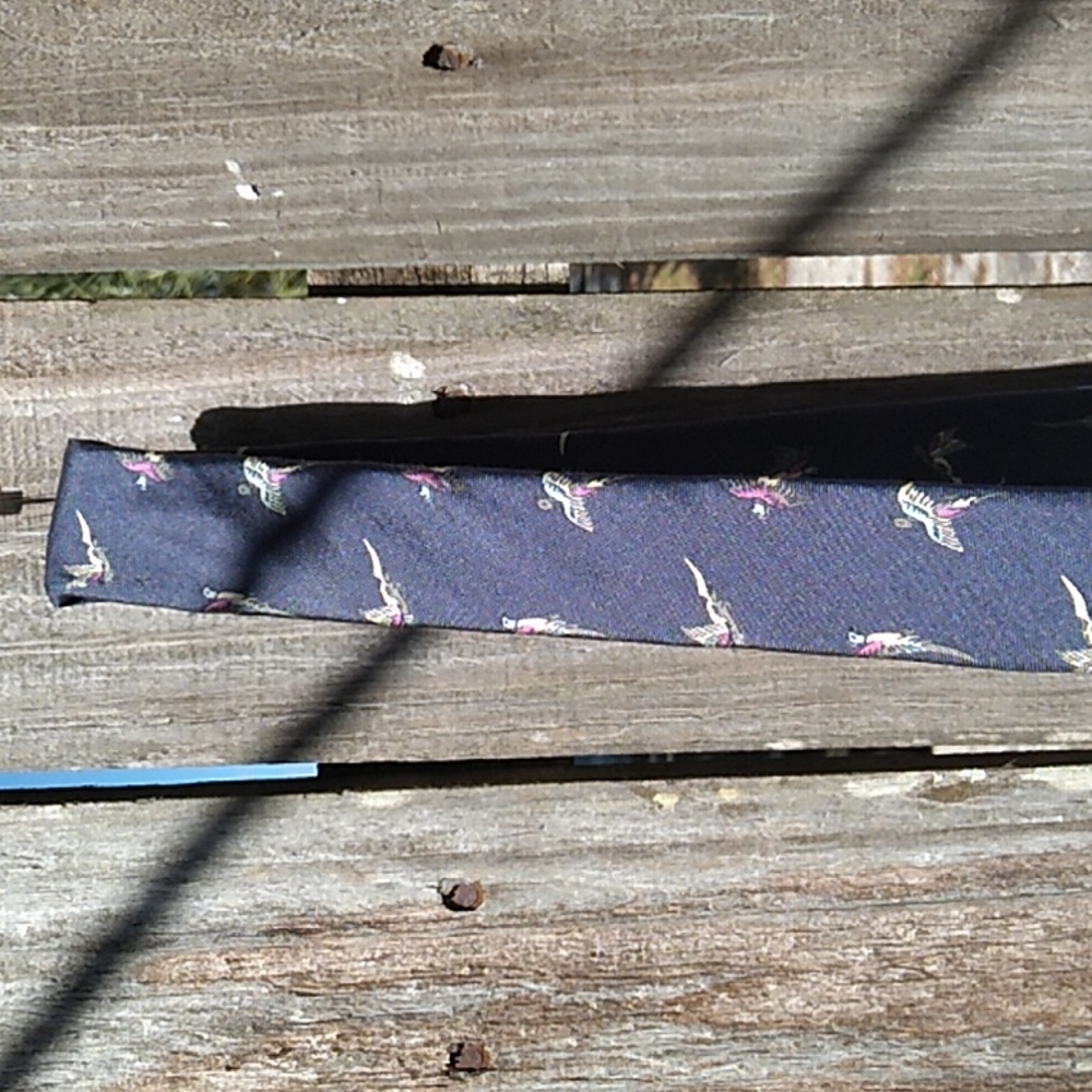 Kenneth Gordon Tie - Picture 8 of 8